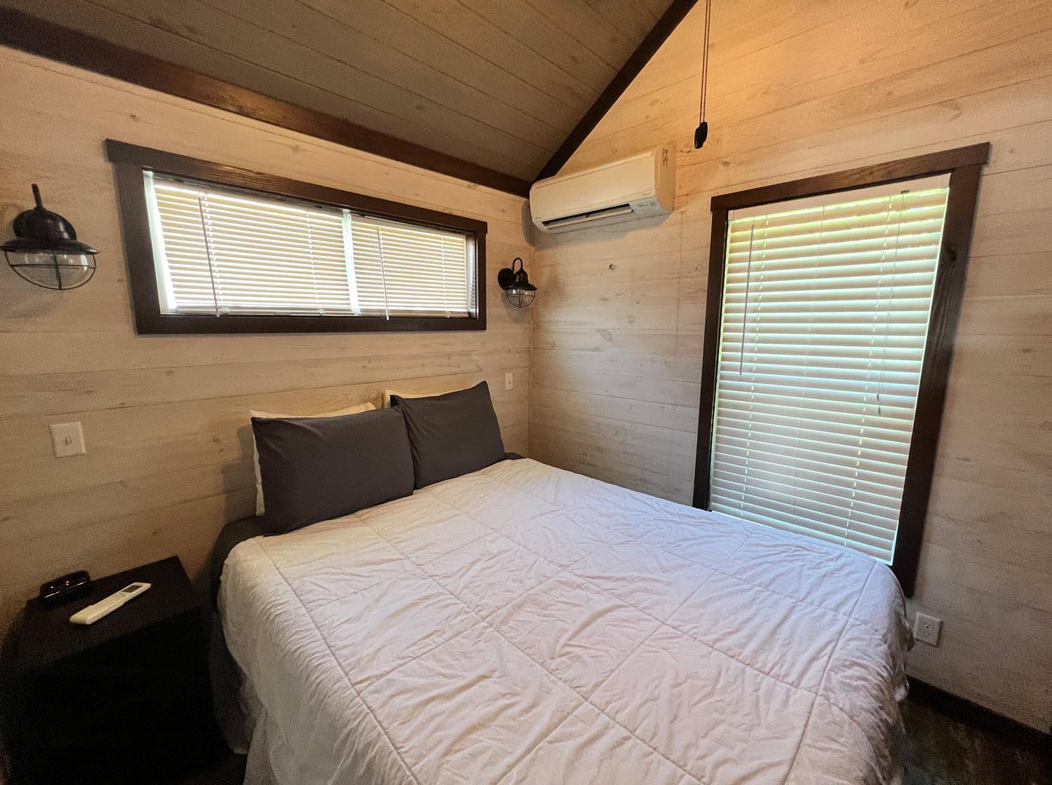 Creekfire Rv Resort Savannah Oda fotoğraf